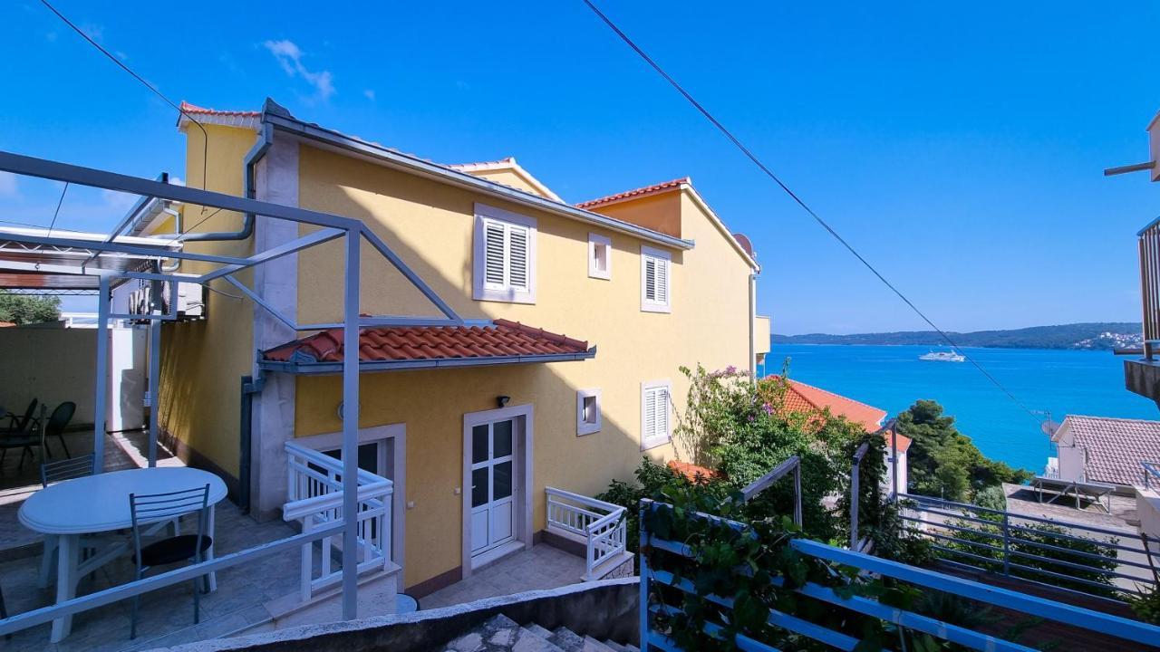 Apartments Ana Trogir Exterior photo