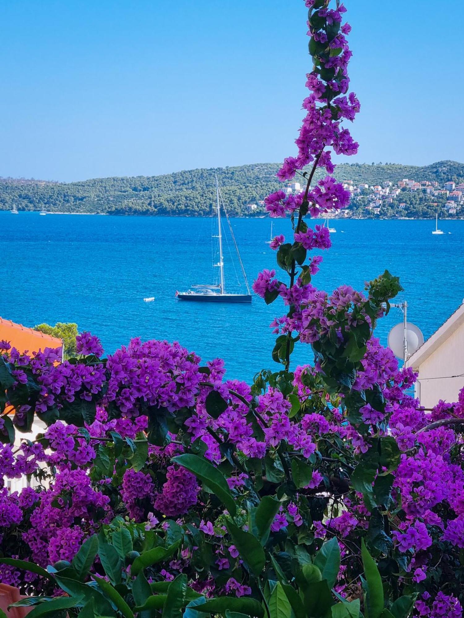 Apartments Ana Trogir Exterior photo