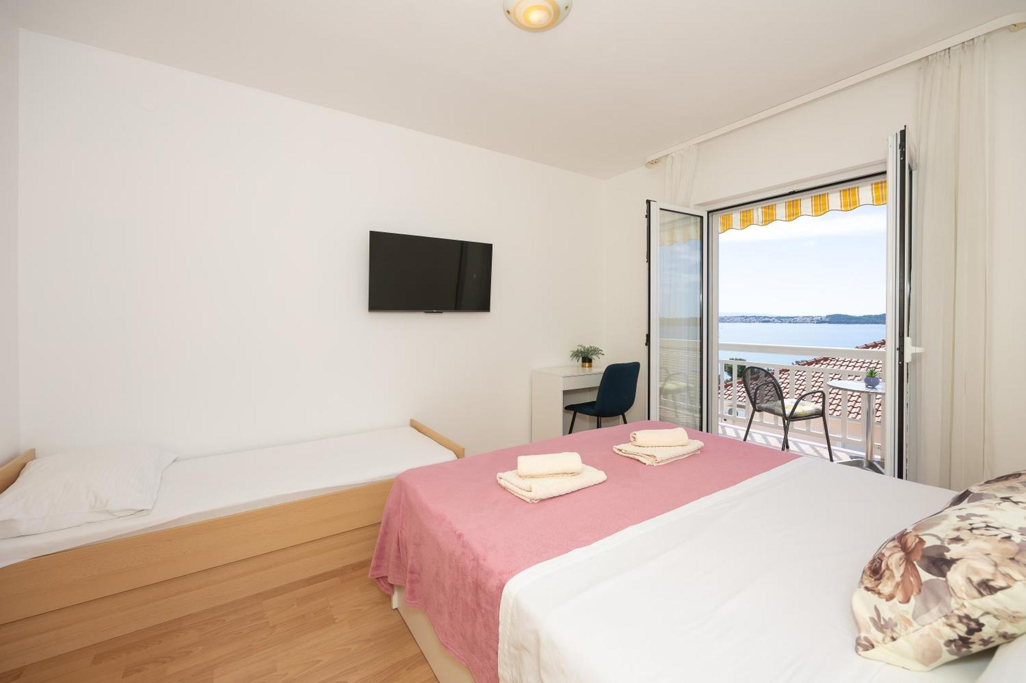 Apartments Ana Trogir Room photo