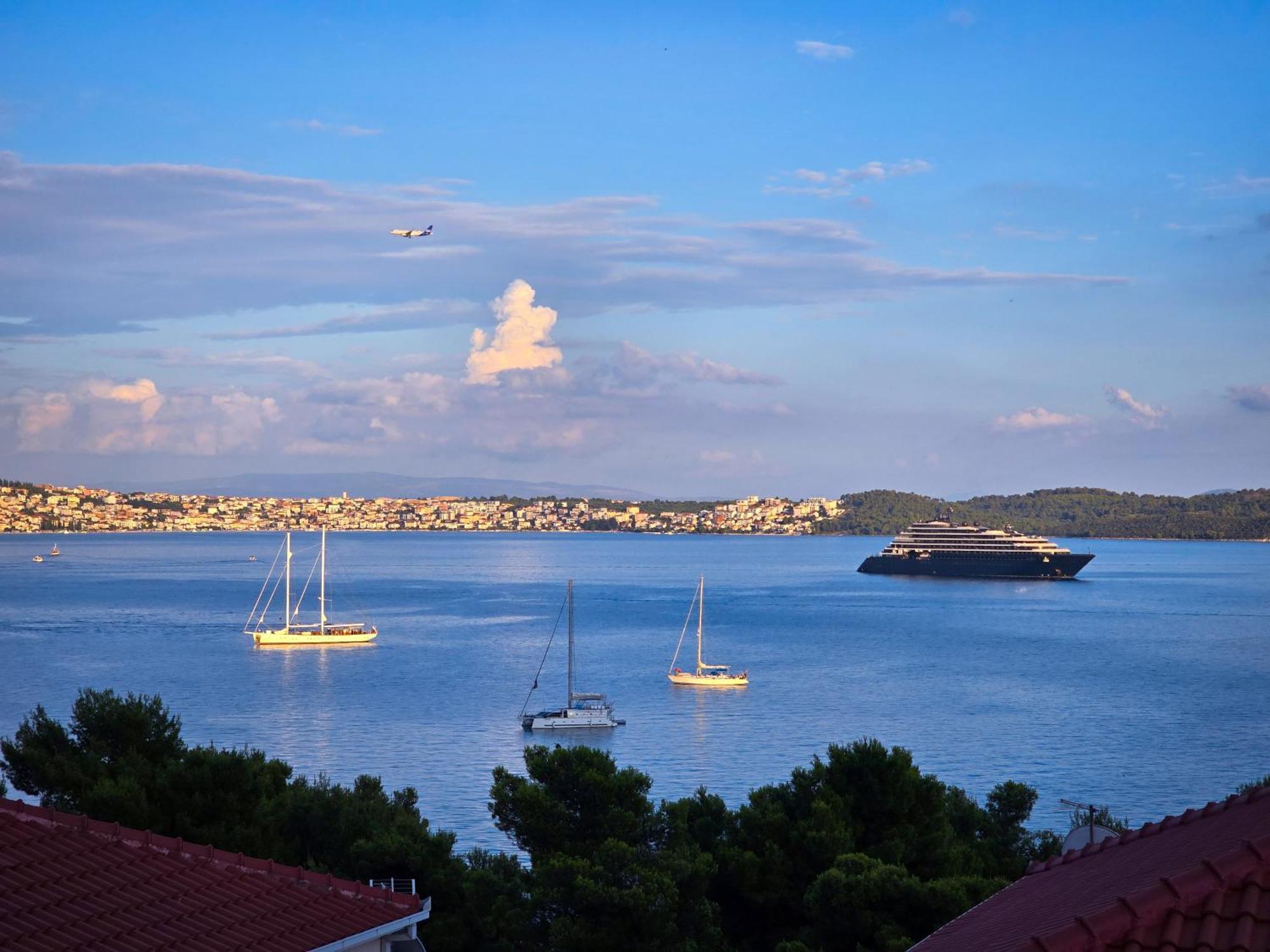 Apartments Ana Trogir Exterior photo