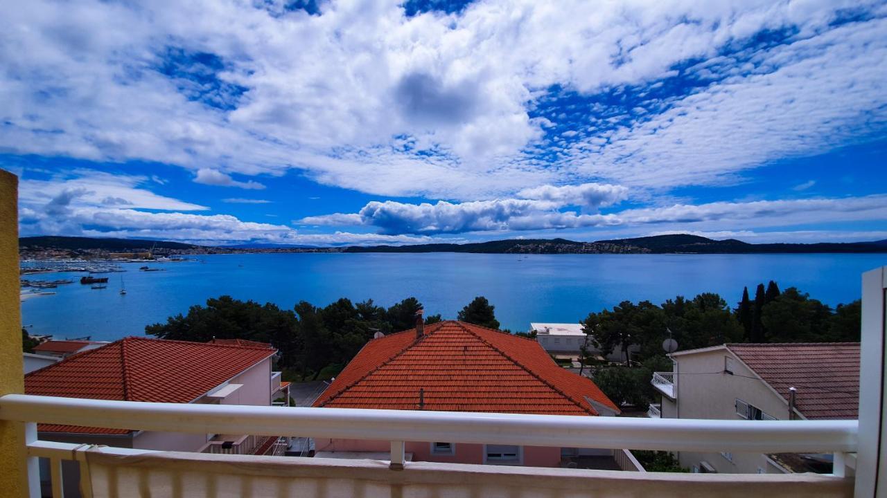 Apartments Ana Trogir Exterior photo